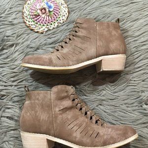 Mi.iM MiiM Ostara Faux Leather Calf Hide Braided